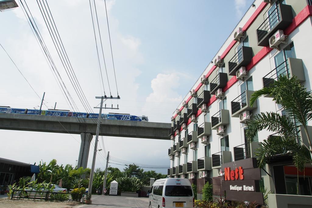 Nest Boutique Resort Bangkok Exterior photo